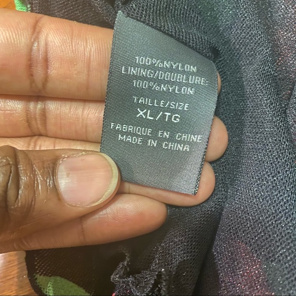 Black floral top with silver chain straps size XL - Picture 6 of 6